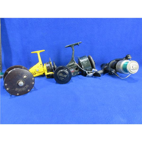Lot of 4 Fishing Reels and 1 Spool