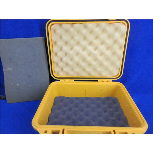 Pelican 1400 Series Protector Carrying Case
