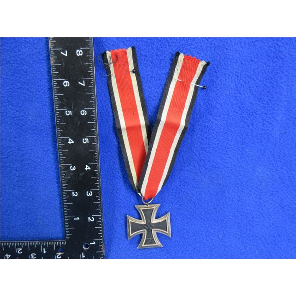WWII German 1939 Iron Cross 2nd Class, with Ribbon