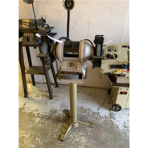 DELTA PEDESTAL BENCH GRINDER