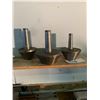 Image 1 : GROUP OF 3 BELL SETTERS (SET)