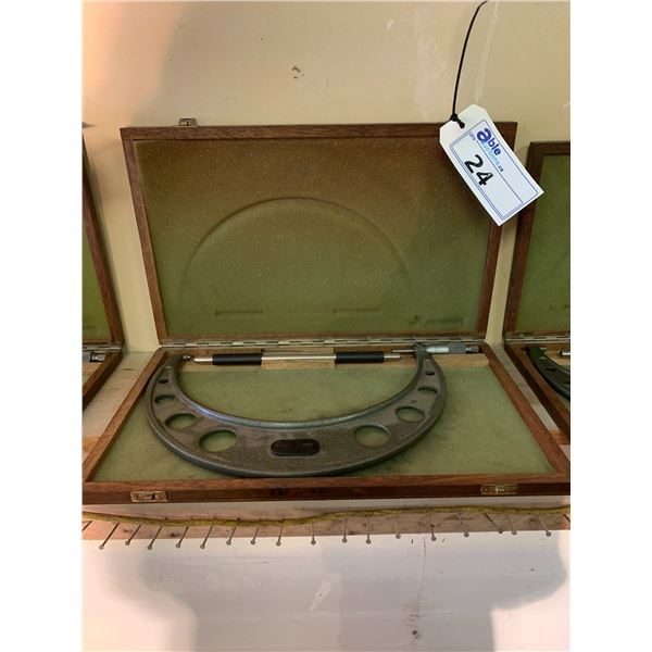 HELIOS OUTSIDE MICROMETER GERMAN MADE WITH WOODEN CASE (10-11"")