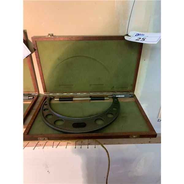 HELIOS OUTSIDE MICROMETER GERMAN MADE WITH WOODEN CASE (9-10")