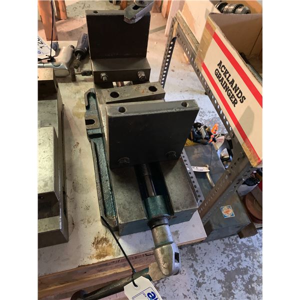 MACHINIST VISE