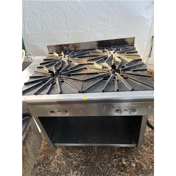 Quest Brand Heavy Duty 4 Burner Restaurant Stove 36L x 32D x 36H