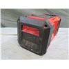 Image 3 : Milwaukee 2890-20 M18 Jobsite Radio (no battery - works)