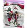 Image 2 : GREAT LOT OF CHRISTMAS TEXTILE DECOR