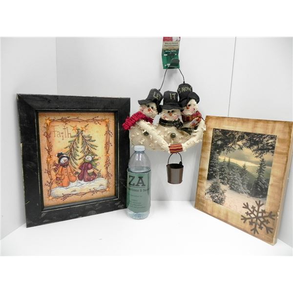 LOT OF CHRISTMAS DECOR