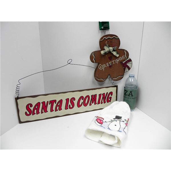 LOT OF HANGING DECOR AND TEA TOWEL