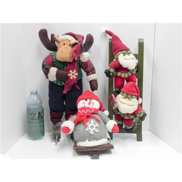 LOT OF WOODEN AND PLUSH COUNTRY LIKE DECOR