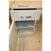 Image 2 : BUREAU AVEC TIROIRS SUR LE CÔTÉ GAUCHE 66"x30"x29"