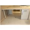 Image 1 : BUREAU AVEC TIROIRS SUR LE CÔTÉ DROIT 66"x30"x29"
