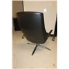 Image 2 : CHAISE