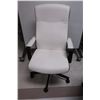Image 1 : G10- CHAISE DE BUREAU