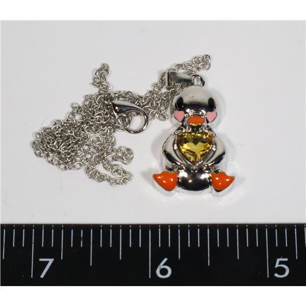 NEW DUCK PENDANT AND CHAIN