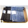 Image 1 : 3 PR LADIES SIZE 38 JEAN SORTS
