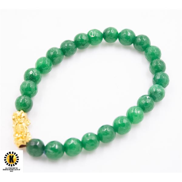 #291- GREEN EMERALD & DRAGON BEAD BRACELETE