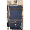 Image 1 : SET OF 2 EXECTIVE SUIT/DRESS TRAVEL SUITCASES