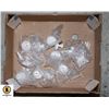 Image 1 : 12 PCS WHITE ROUND CABINETAND DRAWER KNOBS
