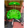 Image 1 : GREEN ROLLING STOOL ADJUSTABLE HEIGHT