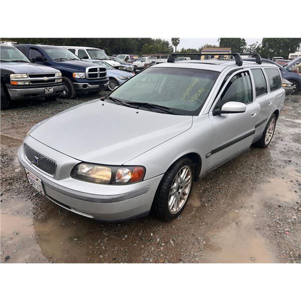 2004 Volvo V70