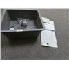 Image 2 : Undermount sink basin new