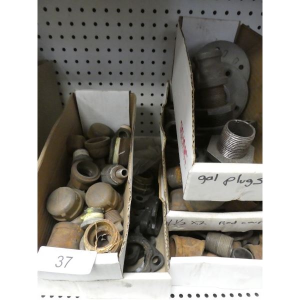 Assorted gas & water fittings