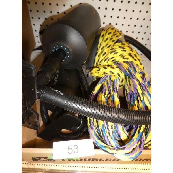 2 hand air pumps, tow rope