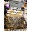 Image 1 : Storage baskets