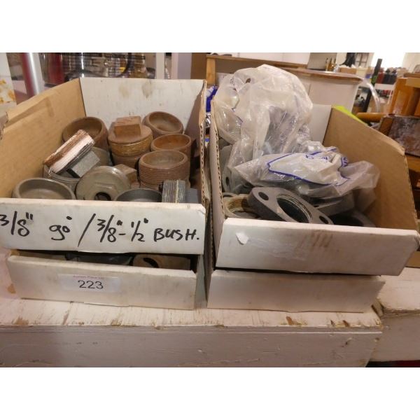 Assorted gas & water  iron fittings