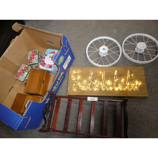 Jewelry boxes, small bedframe ornament, spoked