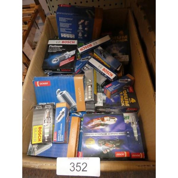 Assorted spark plugs