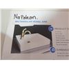 Image 4 : 1 new Napoleon rectanuglar vessel sink. faucet