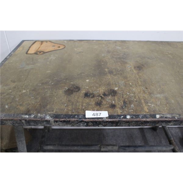 Metal fold up work bench