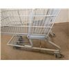 Image 5 : 2 grocery carts