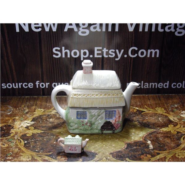 CERAMIC TEA POT