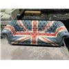 Image 1 : FABRIC TUFTED BRITISH FLAG PORTABLE SOFA 69" X 27" X 24"