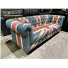 Image 2 : FABRIC TUFTED BRITISH FLAG PORTABLE SOFA 69" X 27" X 24"
