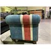 Image 3 : FABRIC TUFTED BRITISH FLAG PORTABLE SOFA 69" X 27" X 24"