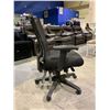 Image 3 : MESH BACK ROLLING OFFICE CHAIR