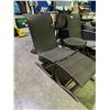Image 2 : 2 PATIO LOUNGE CHAIRS WITH OTTOMANS & ROUND SIDE TABLE
