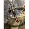 Image 2 : 24 SPEED BICYCLE