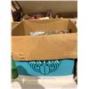 Image 2 : BOX OF ASSORTED COSTUME JEWELRY