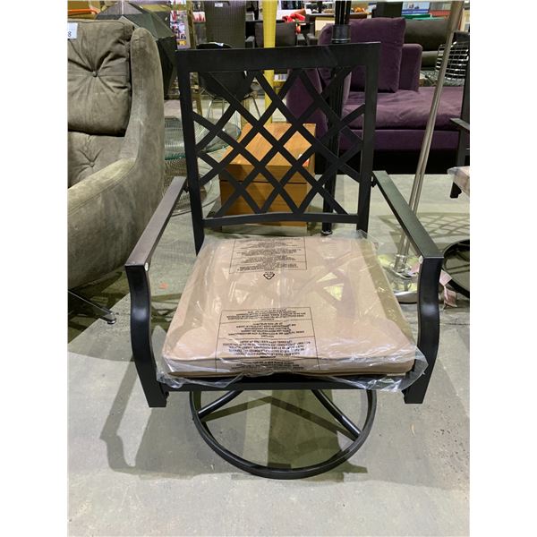 *NEW* PATIO CHAIR