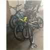 Image 2 : 6 ASSORTED BICYCLES INCLUDING; RALEIGH, SUPERCYCLE, CCM & MORE