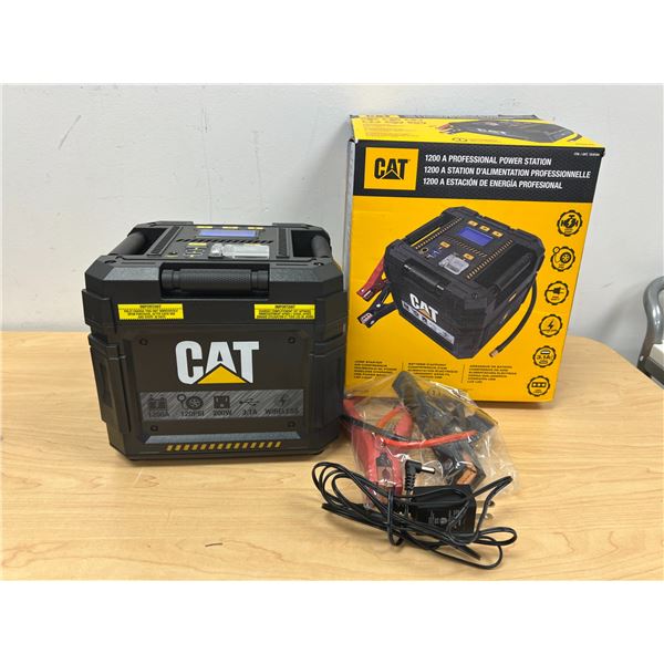 Cat 1200A Professional Power Station - open box, looks new - see all photos for details