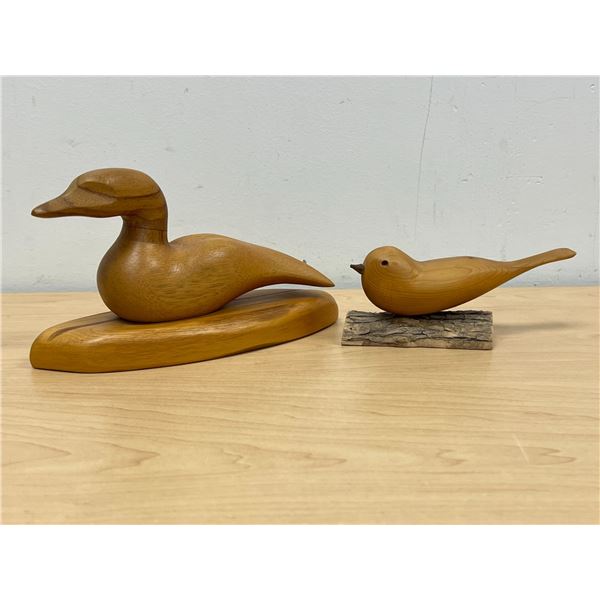 2 Artist Signed Duck / Bird Wood Carving Sculptures - Larger approx: 8"W 4.25"T