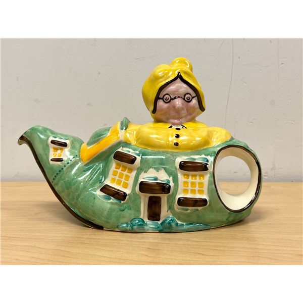 Vintage Lingard Ware England Decorative Novelty Teapot - Approx: 6.25"T 9"W see all photos
