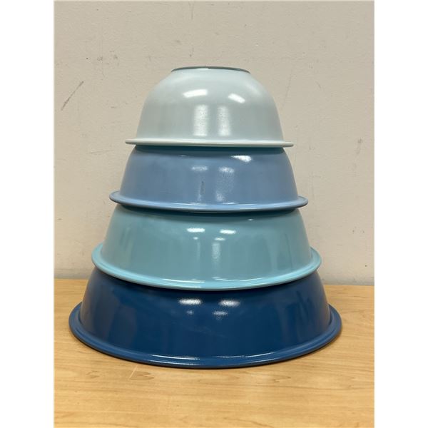 4 Pyrex Shades of Blue Nesting Mixing Bowls - nice - Largest 4L
