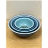 Image 5 : 4 Pyrex Shades of Blue Nesting Mixing Bowls - nice - Largest 4L